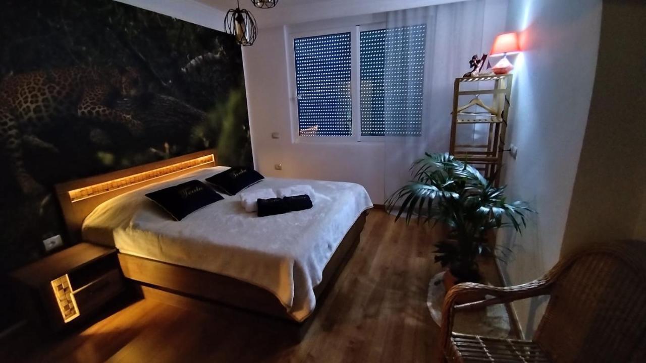 شقة Teuta- Luxury Penthouse 200M2 ساراندا المظهر الخارجي الصورة